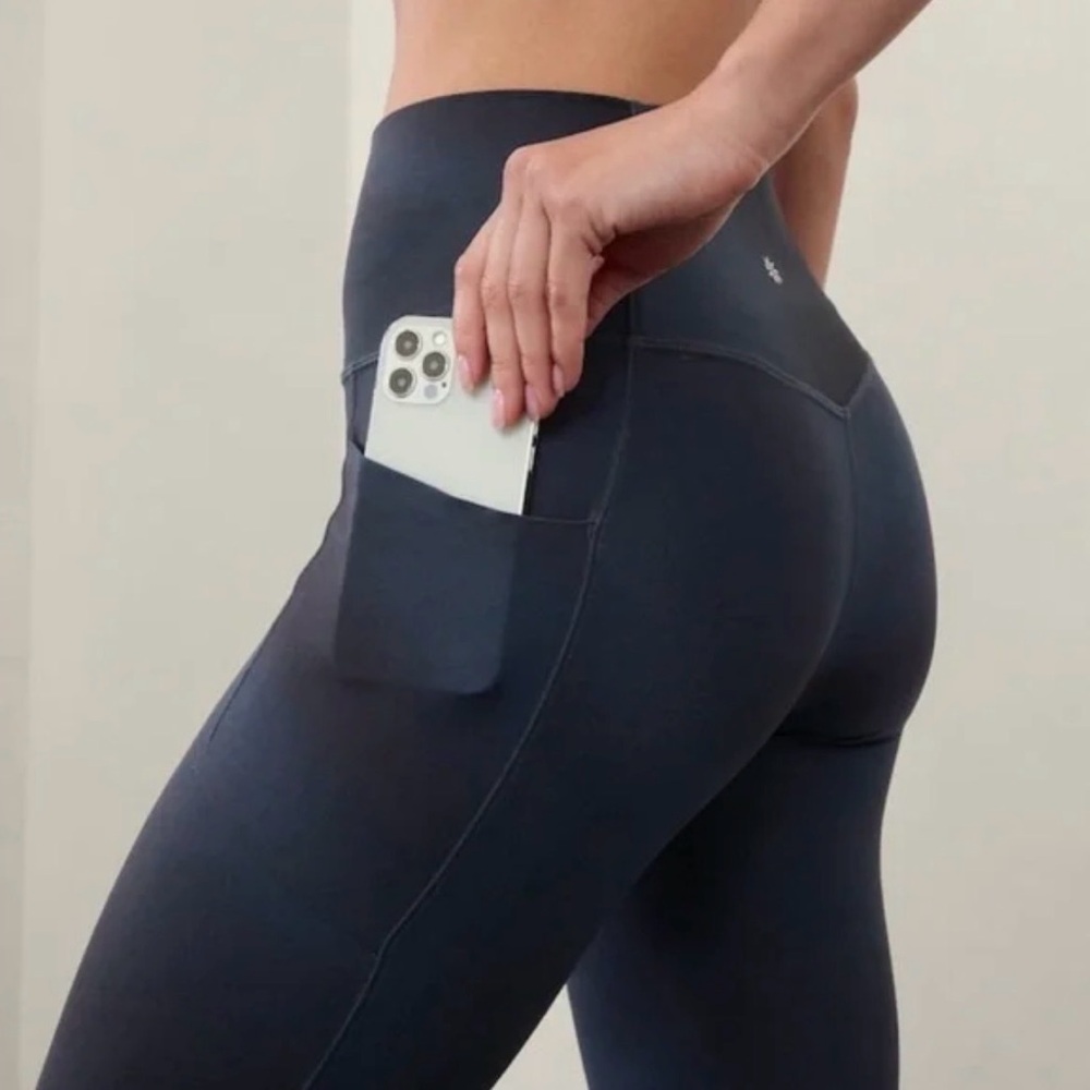 Salutation Stash High Rise Legging Large Freya Abstract Navy / Brand NEW